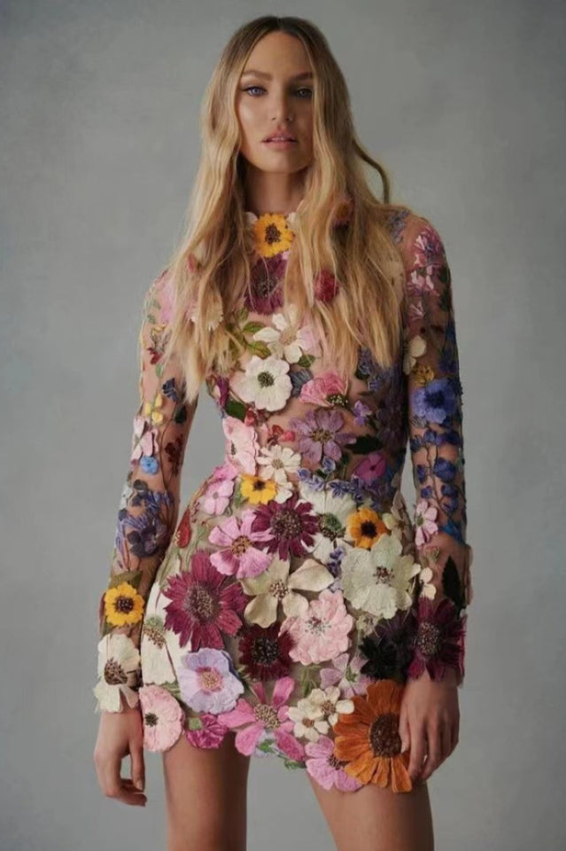 Amy Lynn rückenfreies Minikleid